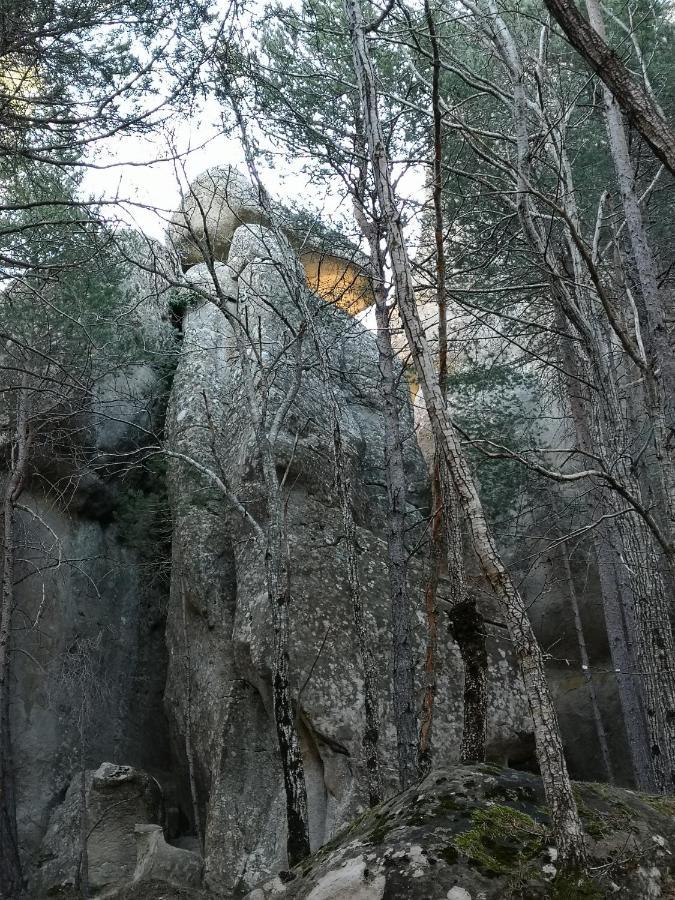 Charmant Appartement Au Coeur Des Gres D Annot Dış mekan fotoğraf